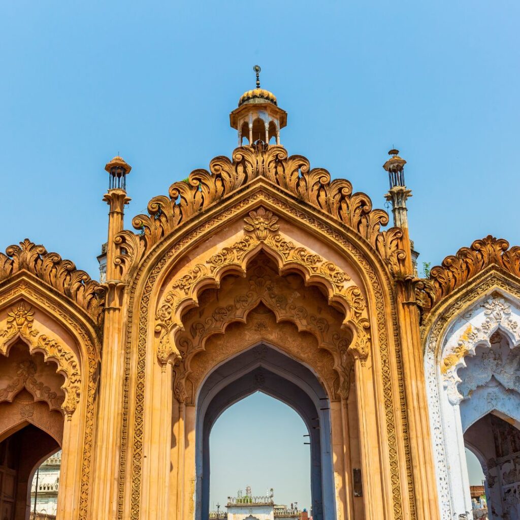 Rumi Darwaza: The Grand Entrance