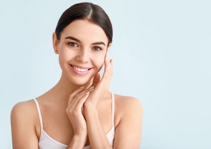 Enhances Skin Appearance in order to Look Youthful